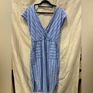 Universal Thread Blue and White Pleated Wrap Midi Dress